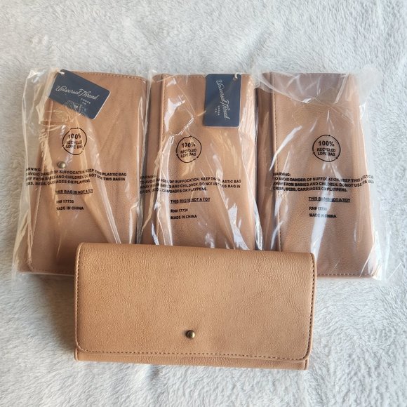 Toast Women's Trifold Wallet by Universal Thread™ - Picture 4 of 4